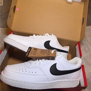 Nike Court Vision Lo